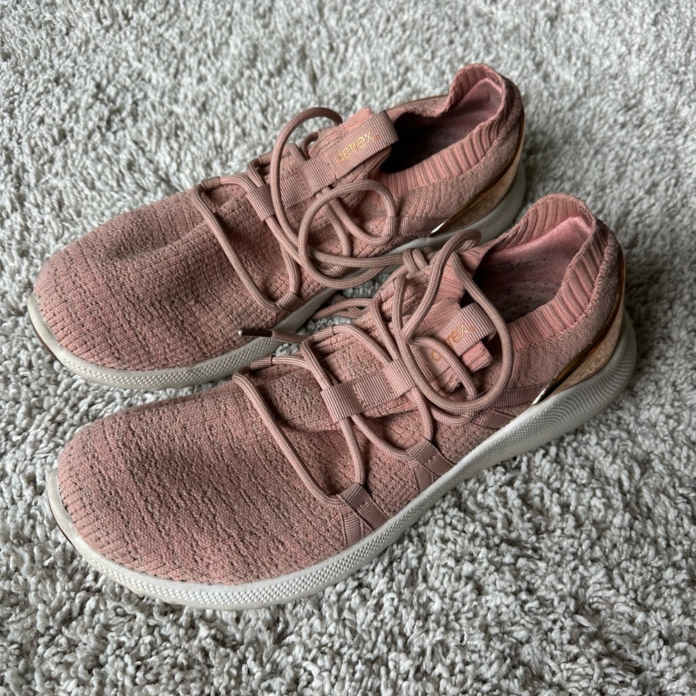 Aetrex Pink Knit Sneakers Lightweight and Flexible
